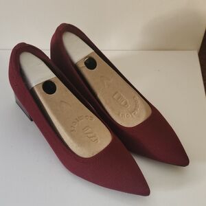 Pointed Toe Low Block Heels in Deep Wine